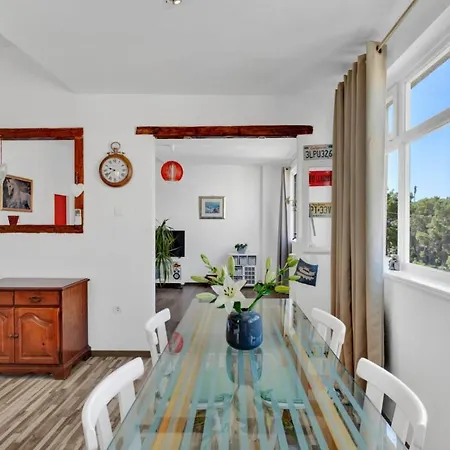 Ita Pet Friendly * Makarska